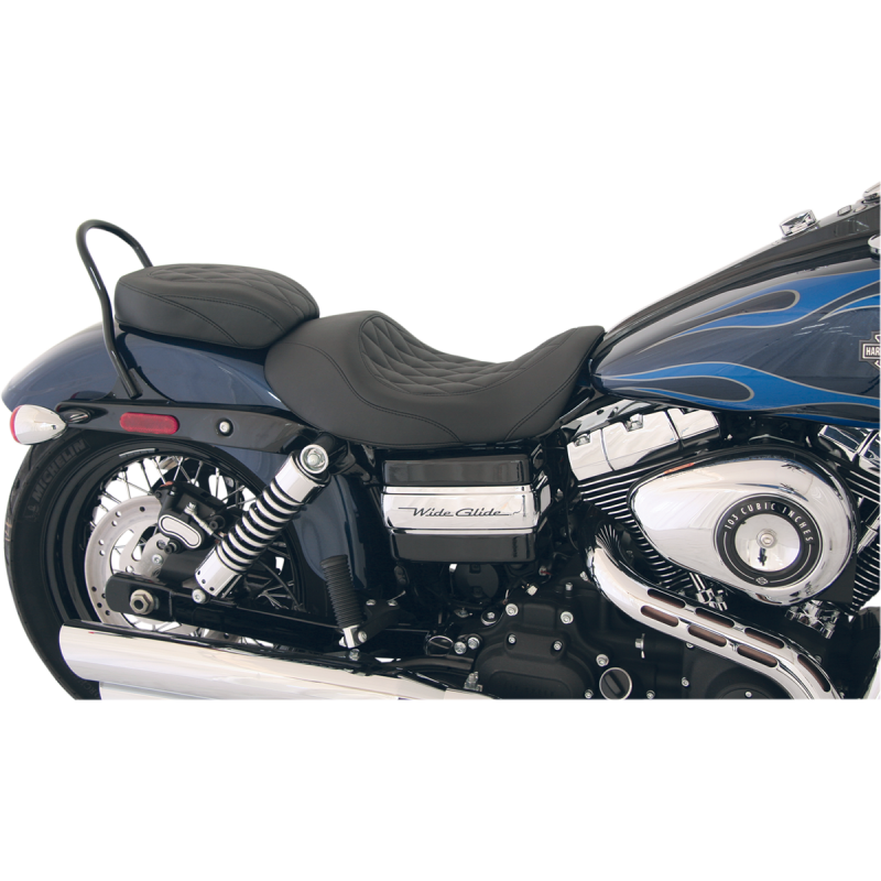 MUSTANG SEAT R. WDTRP DIMND DYNA Application Shot - Driven Powersports