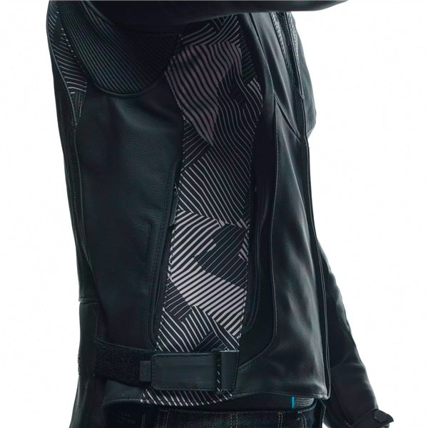 Dainese Avro 5 Jacket - Men 44 - Driven Powersports