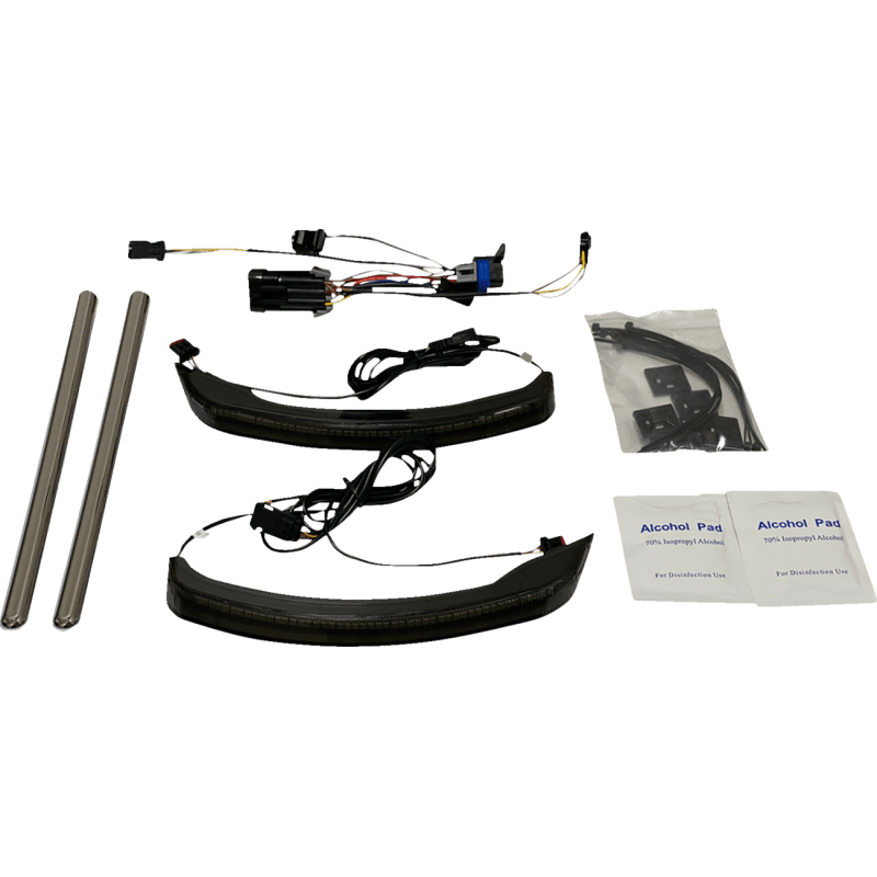 CUSTOM DYNAMICS LIGHT LOW PROFILE SADDLBAG SMOKED INDIAN (CD - IND - SPR - V2 - S) - DRIVEN Canada's Powersports CD - IND - SPR - V2 - S