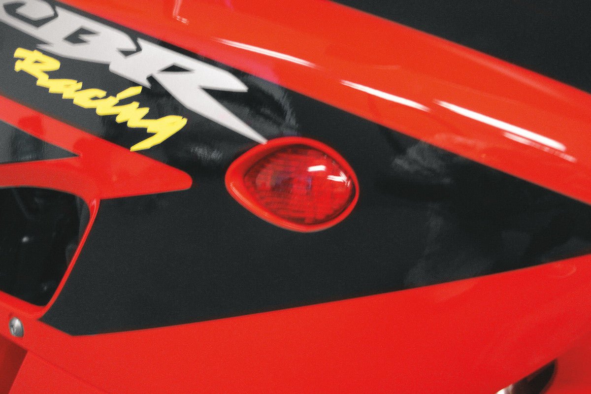 HOT BODIES HONDA MULTIFIT FLUSH - MOUNT TURN SIG - DRIVEN Canada's Powersports H04RR - SIG - SMK