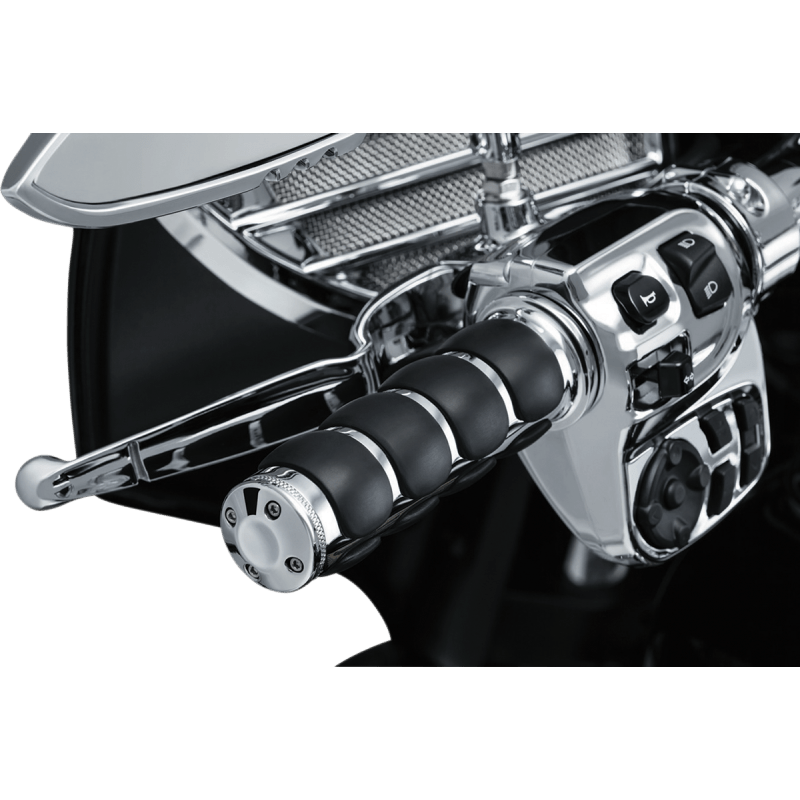 KURYAKYN 82 - 17 CHR ISO GRIPS PN 6205 - DRIVEN Canada's Powersports 191209003975497800