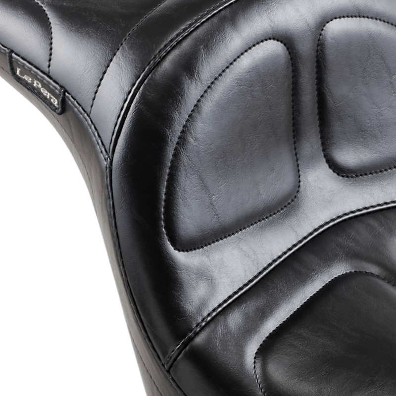 LE PERA 06 - 10 FXST MAVERICK SEAT LONG STITCH (LK - 910DL) - DRIVEN Canada's Powersports LK - 910DL