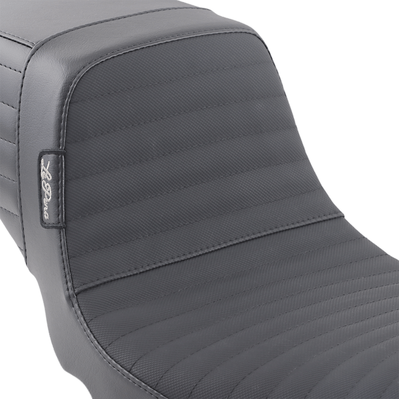 LE PERA 06 - 17 FXD KICKFLIP DLL PLEATED GRIPP TAPE 2 UP SEAT - DRIVEN Canada's Powersports LK - 591DLPTGP