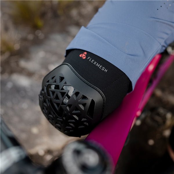 LEATT KNEE GUARD FLEXMESH - DRIVEN Canada's Powersports 60095565774735026011460