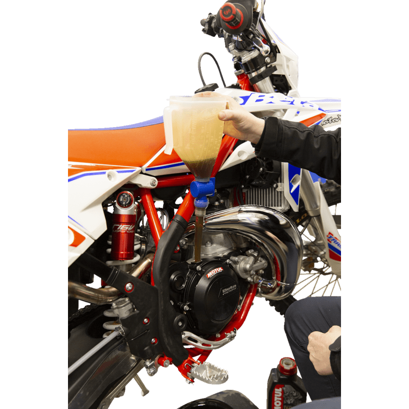 Motion Pro Funnel - Pro 1000CC/34oz - DRIVEN Canada's Powersports 08-0747