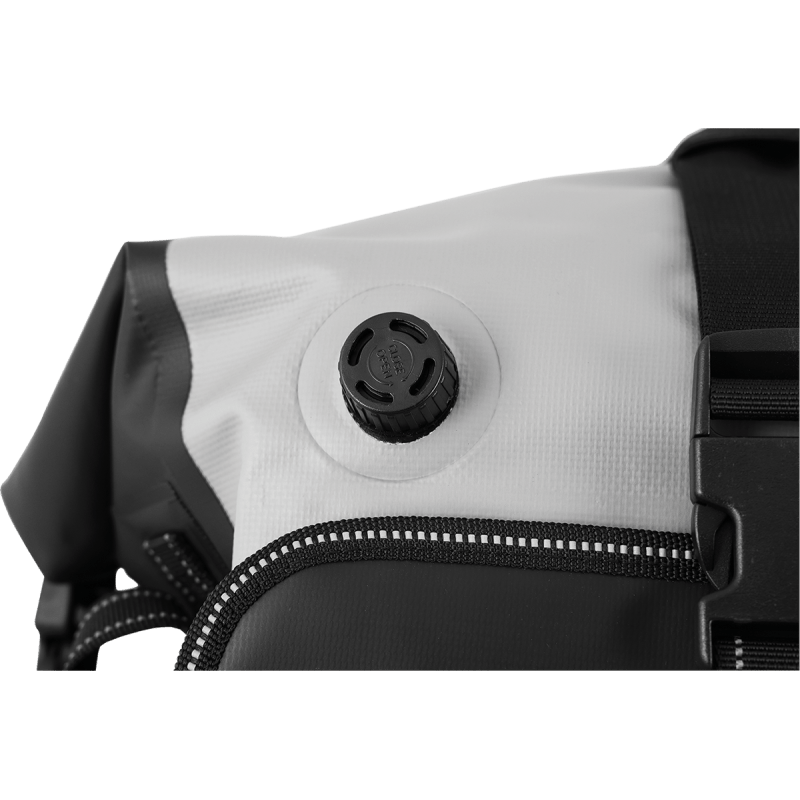 NELSON - RIGG HURRICANE 30L BACKPACK/TAIL BAG (SE - 4030) - DRIVEN Canada's Powersports 718943000567SE - 4030