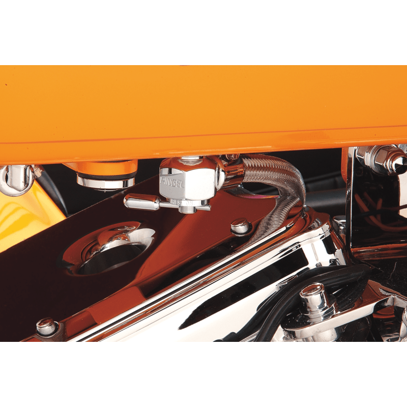 PINGEL 3/8NPT SMOOTH HEX 180DEG INWARD G/VALVE - Driven Powersports Inc.6211 - CH