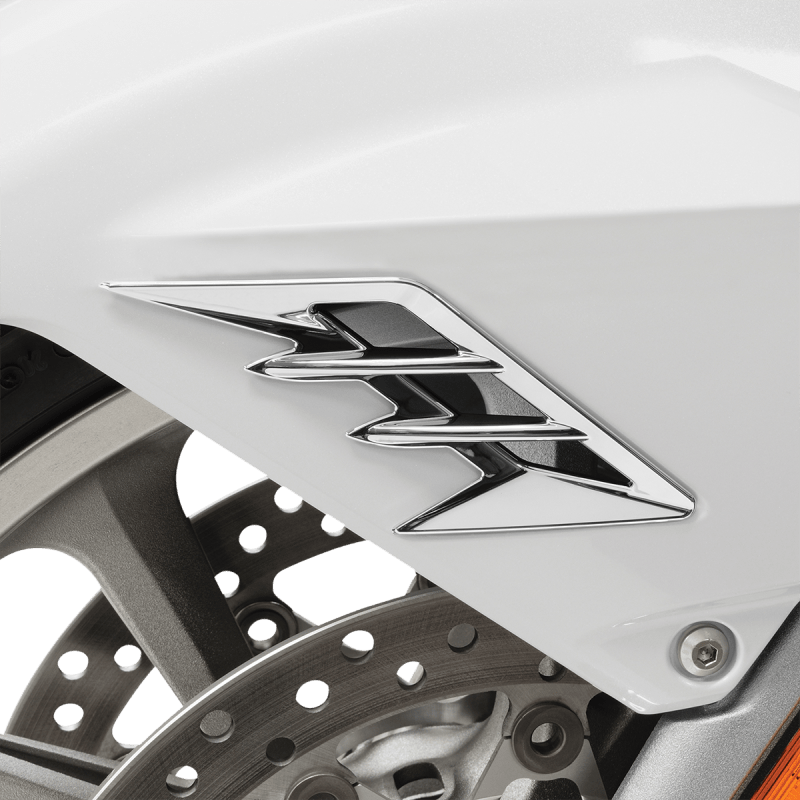 SHOW CHROME FRONT FENDER VENT ACCENT PR - Driven Powersports Inc.72537898035752 - 959