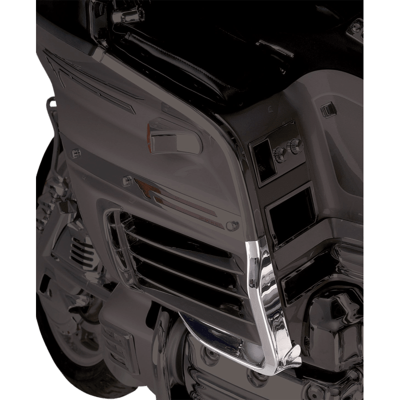 SHOW CHROME LOWER FAIRING CORNER TRIM KT - Driven Powersports Inc.72537807337052 - 550