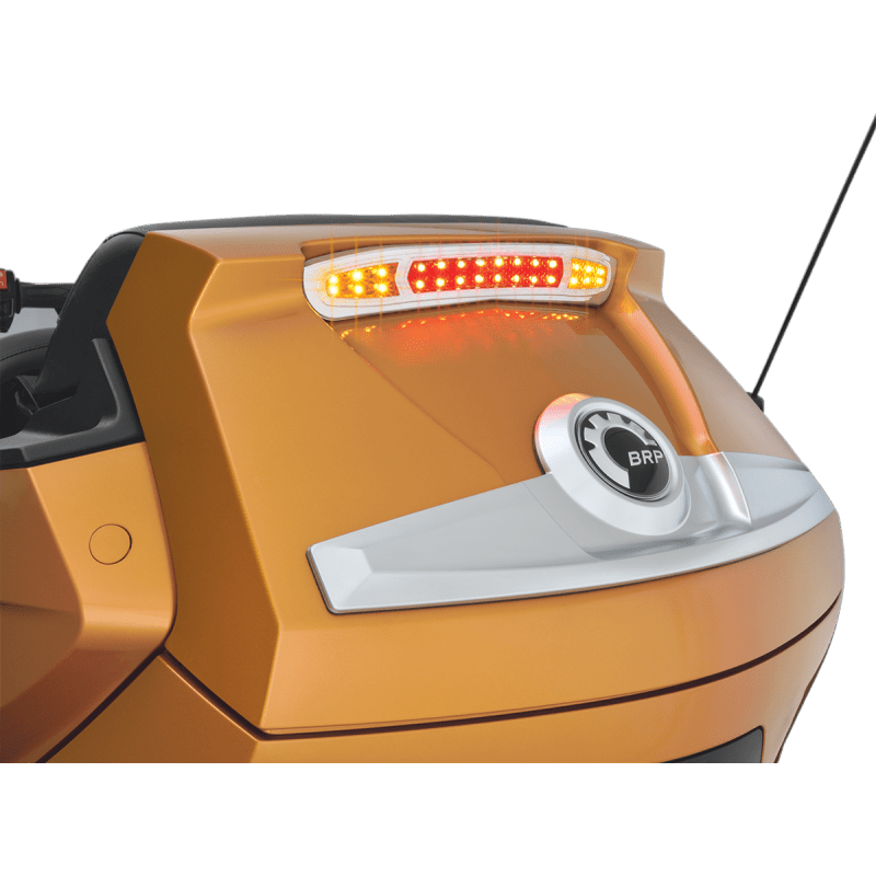 SHOW CHROME TRUNK BRAKE/TURN SIGNAL - Driven Powersports Inc.72537897570441 - 172