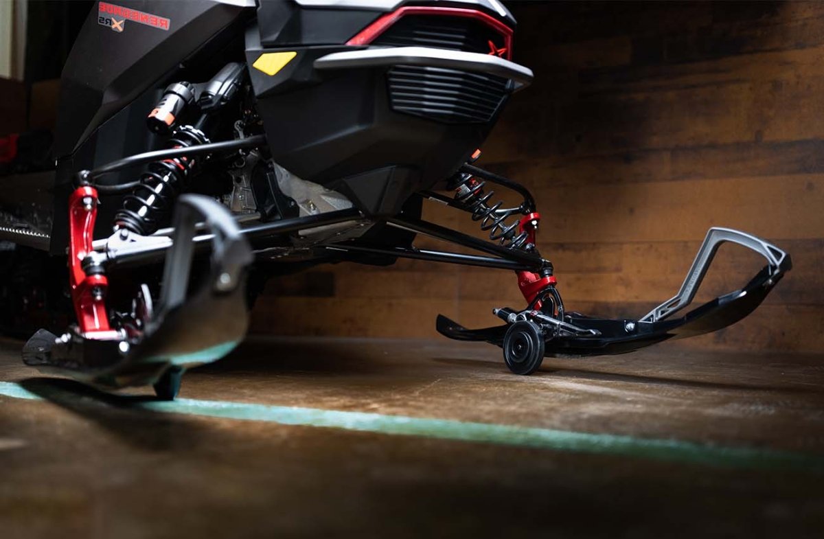 Snowmobile Retractable Wheel System Rouski EVO - Driven Powersports Inc.