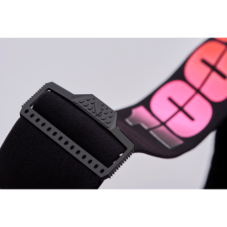 100% ARMEGA GOGGLE GUERLIN MIRROR SILVER LENS (50005 - 00023) - DRIVEN Canada's Powersports 19626103713550005 - 00023