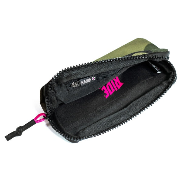 Muc-Off Essential Case - Driven Powersports