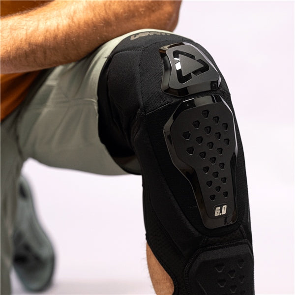 Leatt 6.0 Evo Ext Knee Guard Black M - Driven Powersports