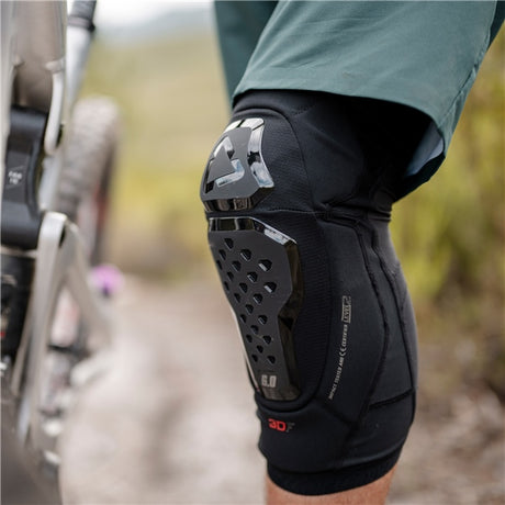 Leatt 6.0 Evo Knee Guard Black 2XL - Driven Powersports