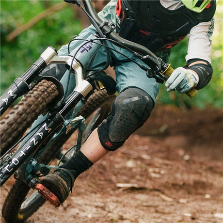Leatt 3DF 5.0 Evo Ext Knee Guard - Junior Black - Driven Powersports