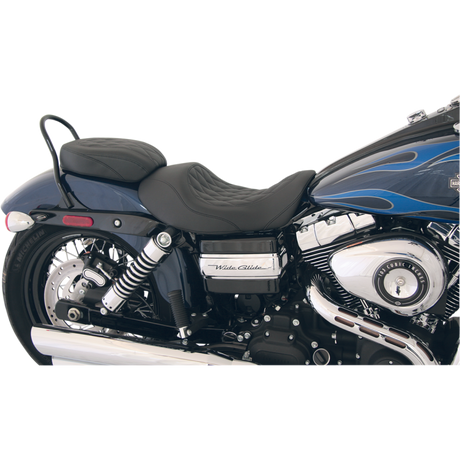 MUSTANG SEAT R. WDTRP DIMND DYNA Application Shot - Driven Powersports