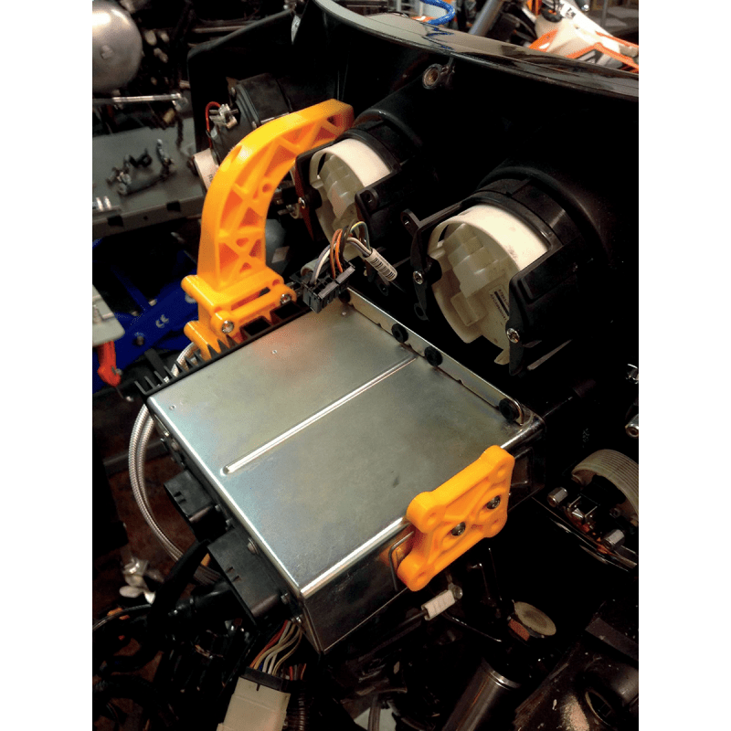 ALLOY ART 96 - 13 FLHT OUTER BRACKET FAIRING PR (2330 - 0102) - DRIVEN Canada's Powersports 2330 - 0102