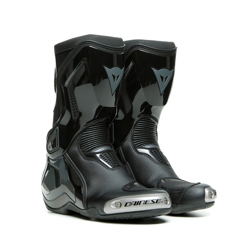 DAINESE TORQUE 3 OUT LADY BOOTS BLACK/WHITE/FLUO - RED (42) - DRIVEN Canada's Powersports 80510191469602795227 - 604 - 36