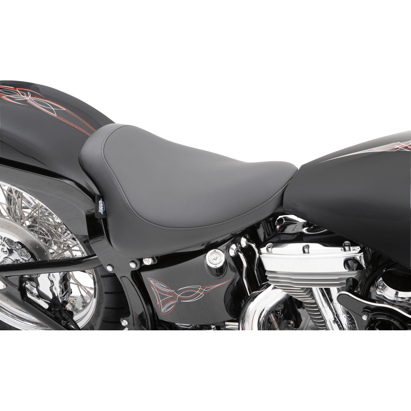 DRAG SPECIALTIES 00 - 05FXST/00 - 17 FLST SMOOTH SOLO SEAT (0802 - 0638) - DRIVEN Canada's Powersports 0802 - 0638