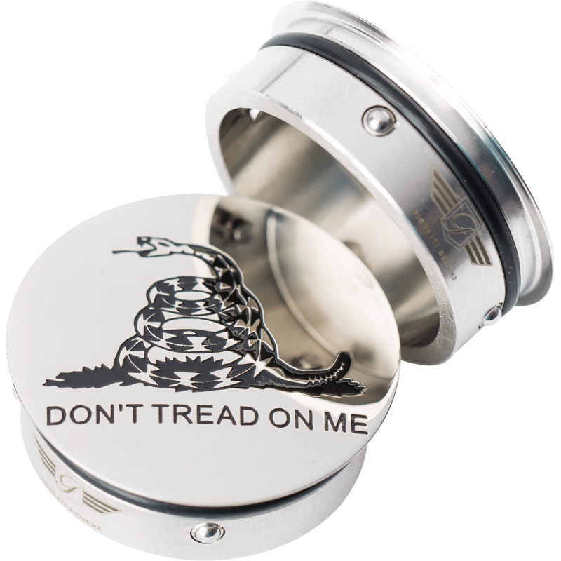 FIGURATI DESIGNS HARLEY - DAVIDSON DON’T TREAD ON ME CUSTOM SWING ARM COVERS (FD40 - DTOM - SS) - DRIVEN Canada's Powersports FD40 - DTOM - SS