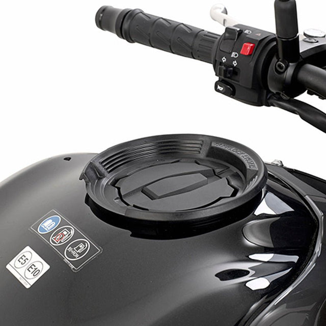 GIVI TANKLOCK SYSTEM VERSYS 300X/Z900 (BF29) - DRIVEN Canada's Powersports 8019606218612BF29