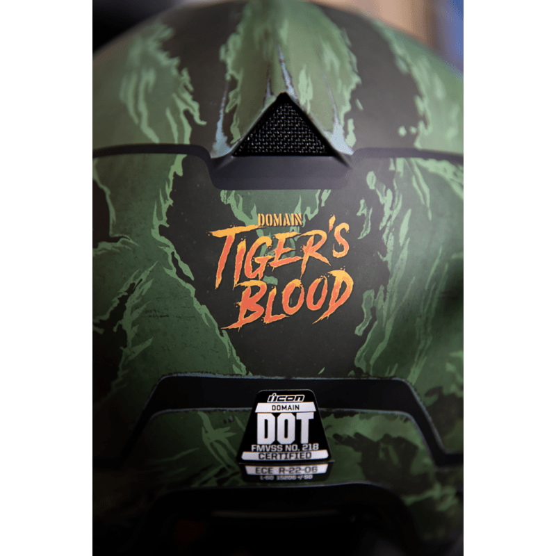 ICON HLMT DOMN TIGRBLOOD - DRIVEN Canada's Powersports 0101 - 149240101 - 14924