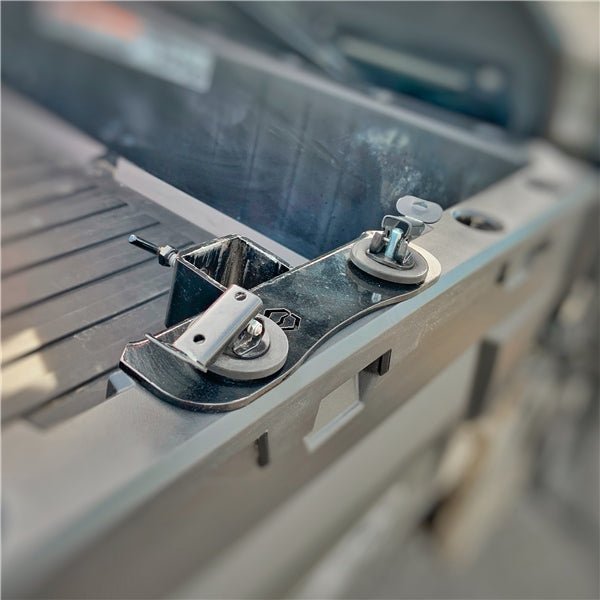 ITEK HITCH RECEIVER - DRIVEN Canada's Powersports 9999999989HIT2 - RA - NR