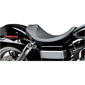 LE PERA 06 - 17 FXD VILLAIN SOLO SEAT SMOOTH (LK - 805) - DRIVEN Canada's Powersports LK - 805