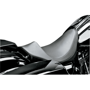 LE PERA 08 - 19 FLHT VILLAIN SOLO SEAT SMOOTH (LK - 807) - DRIVEN Canada's Powersports LK - 807
