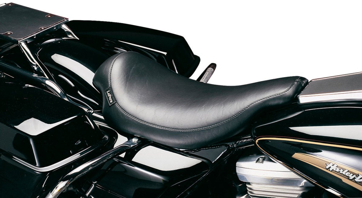 LE PERA 91 - 96 FLT SMOOTH SOLO SILHOUETTE SEAT (L - 857) - DRIVEN Canada's Powersports L - 857