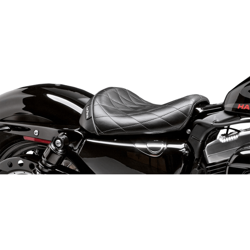 LE PERA BARE BONES SOLO SEAT DIAMOND STITCH 04 - 22 - DRIVEN Canada's Powersports LK - 006DM