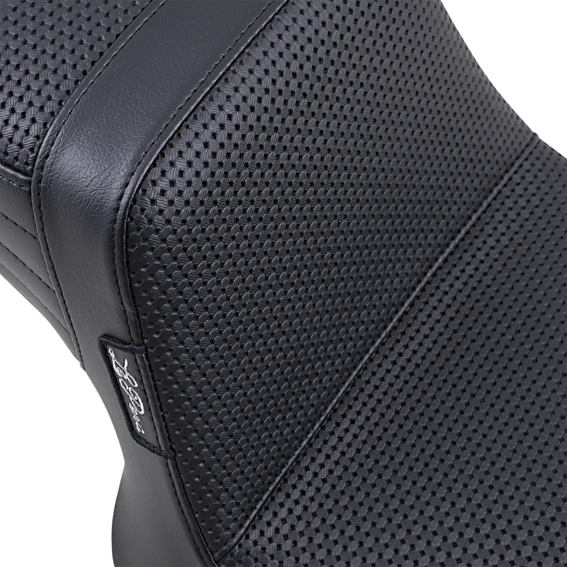 LE PERA SEAT TAILWHIP BW 82 - 94FXR (L - 588BW) - DRIVEN Canada's Powersports L - 588BW