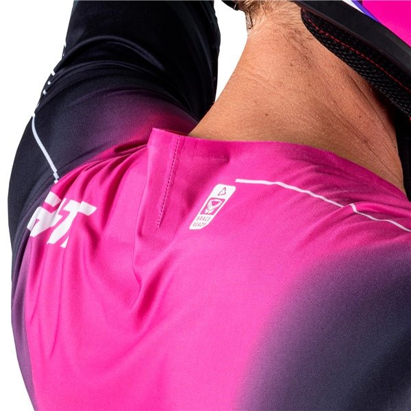 LEATT JERSEY MOTO 5.5 ULTRAWELD PI - DRIVEN Canada's Powersports 60095565409895026000200