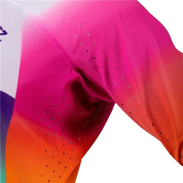 LEATT JERSEY MOTO 5.5 ULTRAWELD - DRIVEN Canada's Powersports Webstore 60095565407815026000120