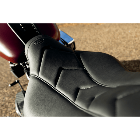 MUSTANG SEAT DAYTRPR FLHC&FLDE 18 (75884) - DRIVEN Canada's Powersports 75884