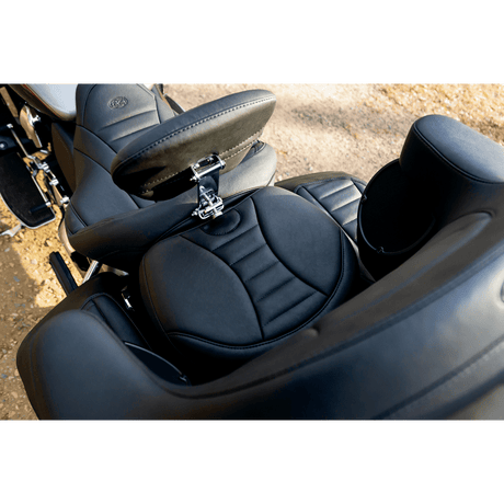 MUSTANG SEAT DELUXE TOURING FLH (79006) - DRIVEN Canada's Powersports 79006