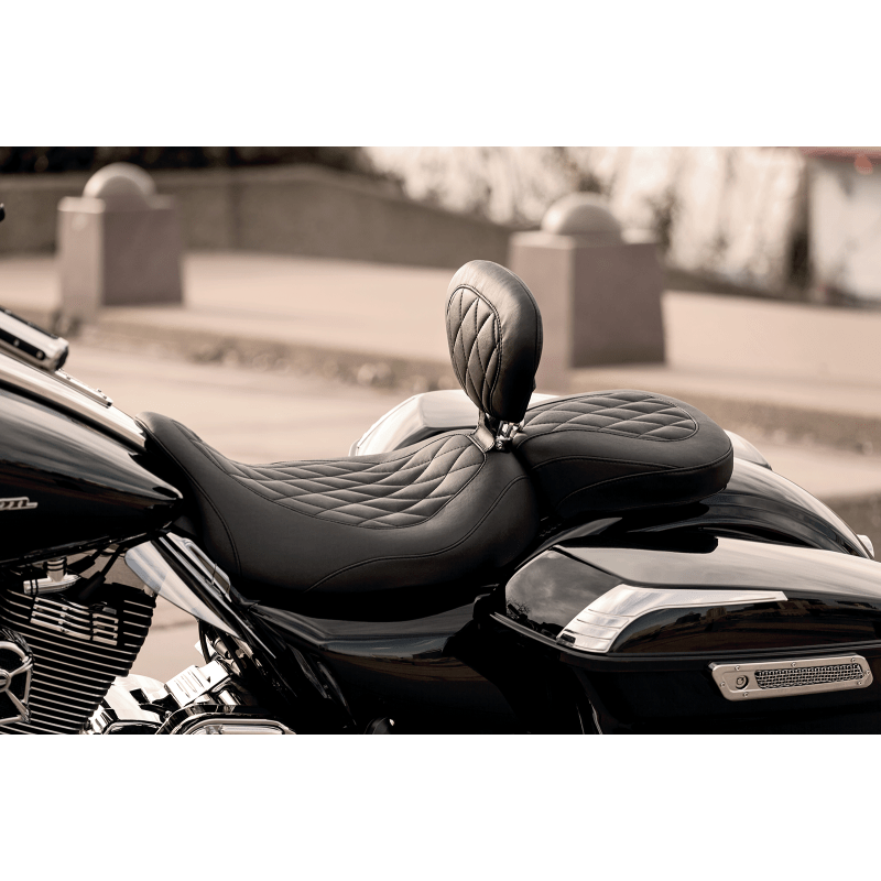 MUSTANG SEAT REAR WDTRIP DIMOND - Driven Powersports Inc.76695