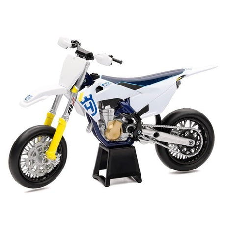 NEW RAY TOYS SCALE MODEL 1:12 HUSQV FS450 SUPERMOTO (58163) - Driven Powersports Inc.09357758163858163