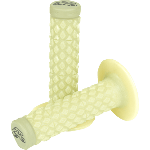 RENTHAL MX - R WORKS DUAL COMFORT GRIP ARAMID (G196) - DRIVEN Canada's Powersports 765442151931G196