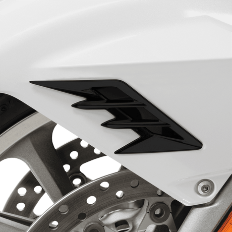 SHOW CHROME FRONT FENDER VENT ACCENT PR - Driven Powersports Inc.72537898035752 - 959