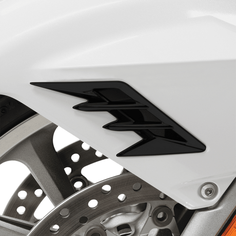 SHOW CHROME FRONT FENDER VENT ACCENT PR - Driven Powersports Inc.72537898035752 - 959