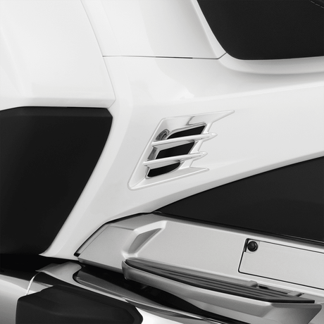 SHOW CHROME SIDE PANEL VENT ACCENT PR - Driven Powersports Inc.72537898037152 - 960