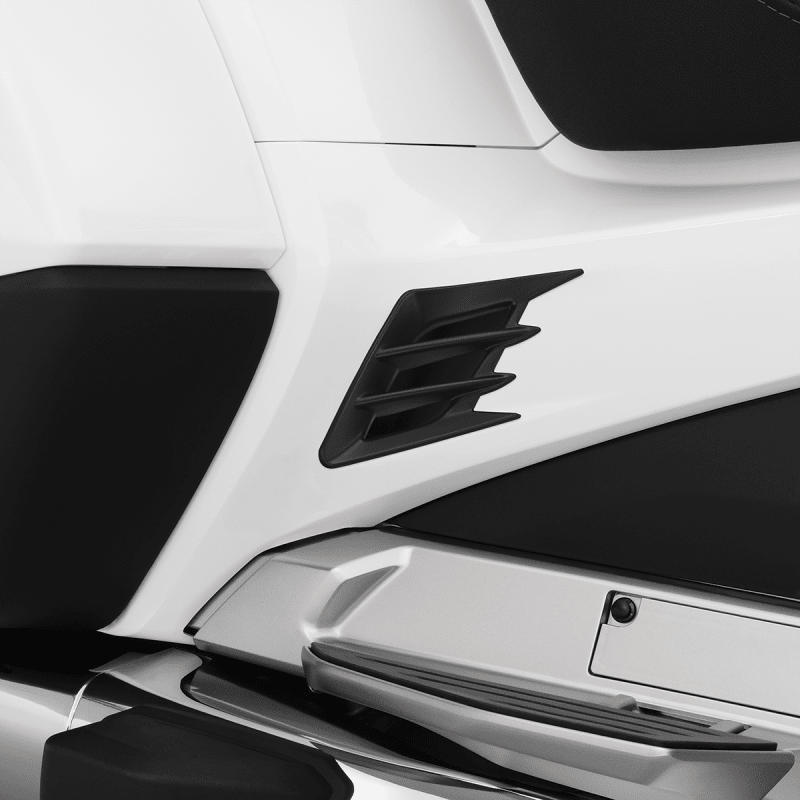 SHOW CHROME SIDE PANEL VENT ACCENT PR - Driven Powersports Inc.72537898038852 - 960BK