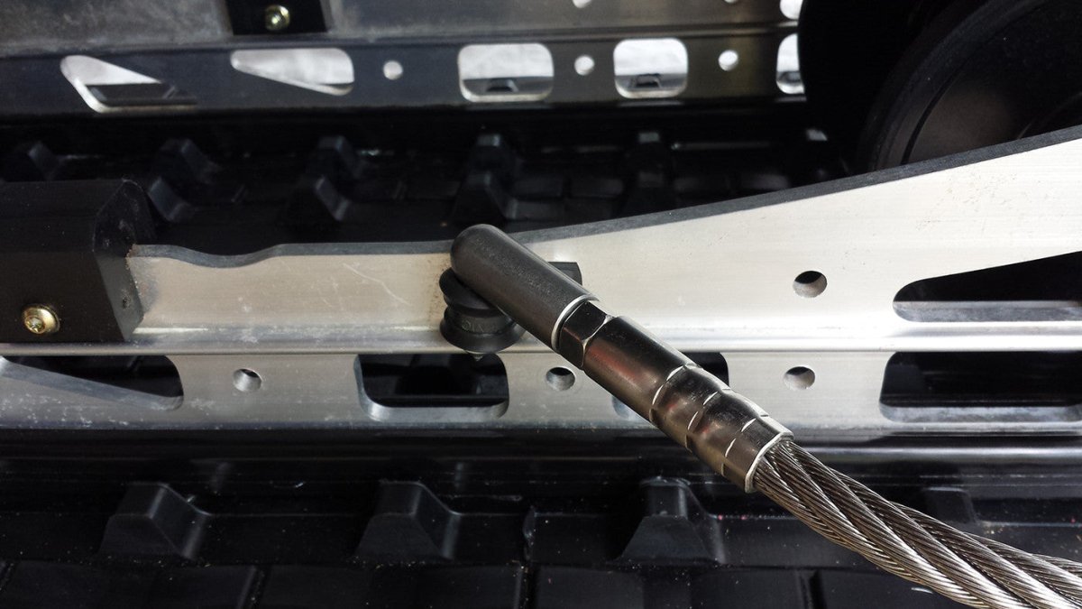 STRAIGHTLINE PERFORMANCE ICE SCRATCHER RAIL SAVER MOUNT (185 - 108) - DRIVEN Canada's Powersports 810080583856185 - 108