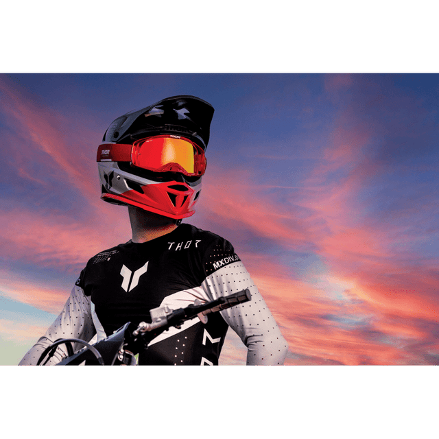 THOR HLMT REFLEX SPORT STRIKE - DRIVEN Canada's Powersports 0110 - 87820110 - 8782