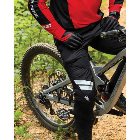 THOR PANT THOR ASSIST Black Lifestyle - Driven Powersports