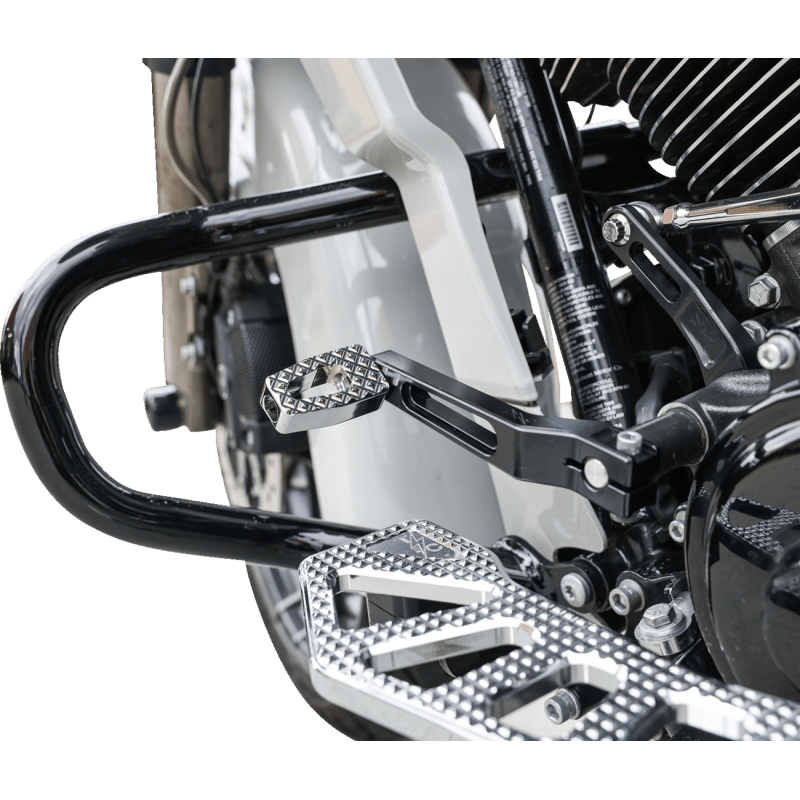 THRASHIN SUPPLY CO. PEG SHIFTER P - 54 CHROME (TSC - 2001 - 3) - DRIVEN Canada's Powersports TSC - 2001 - 3