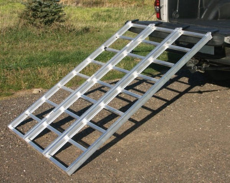 YUTRAX TRI - FOLD LOADING RAMP (TX103) - DRIVEN Canada's Powersports 012642103988TX103
